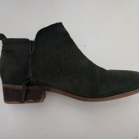 Booties - Picture 4 of 4